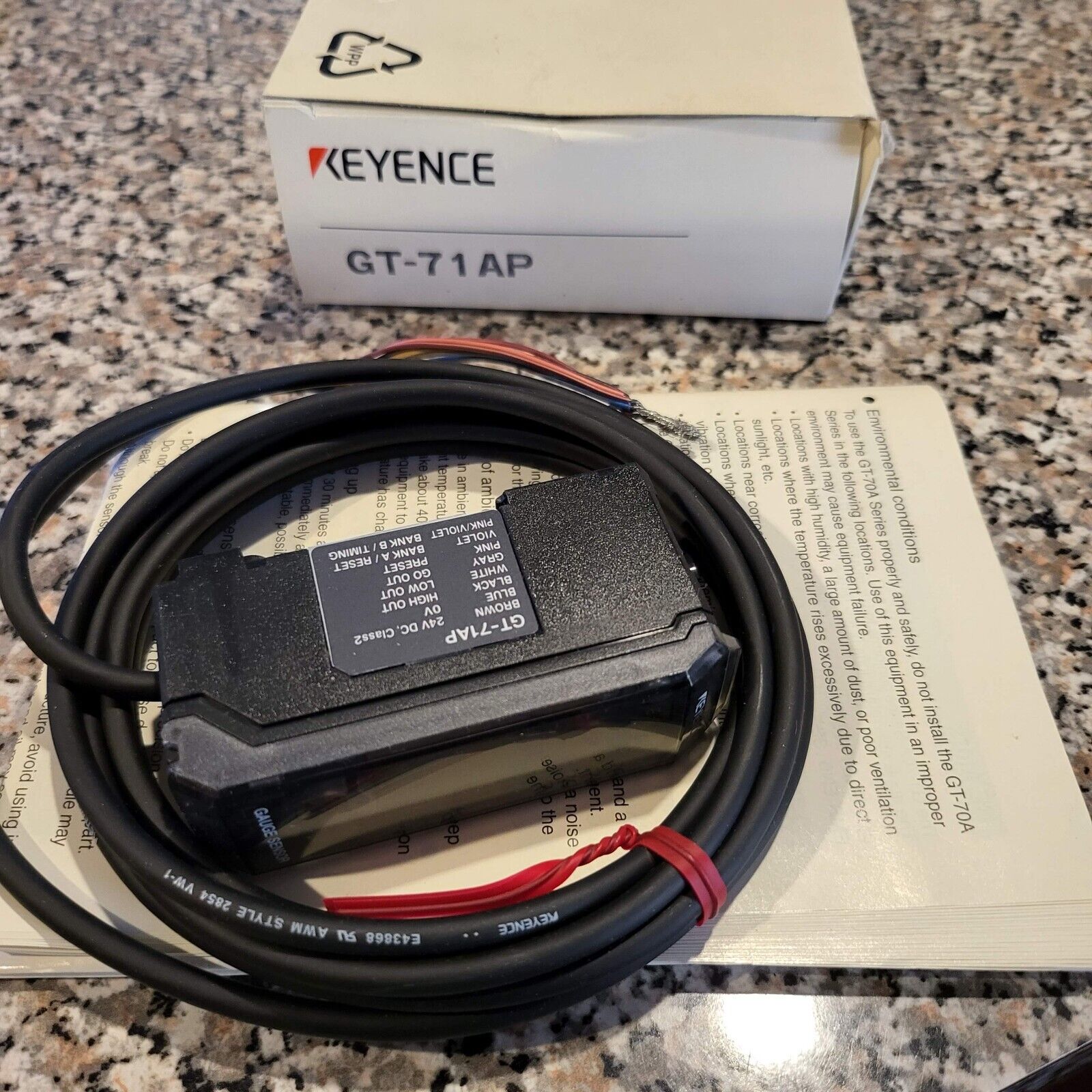 KEYENCE GT-71AP Amplifier DIN Rail Mount - KEYENCE