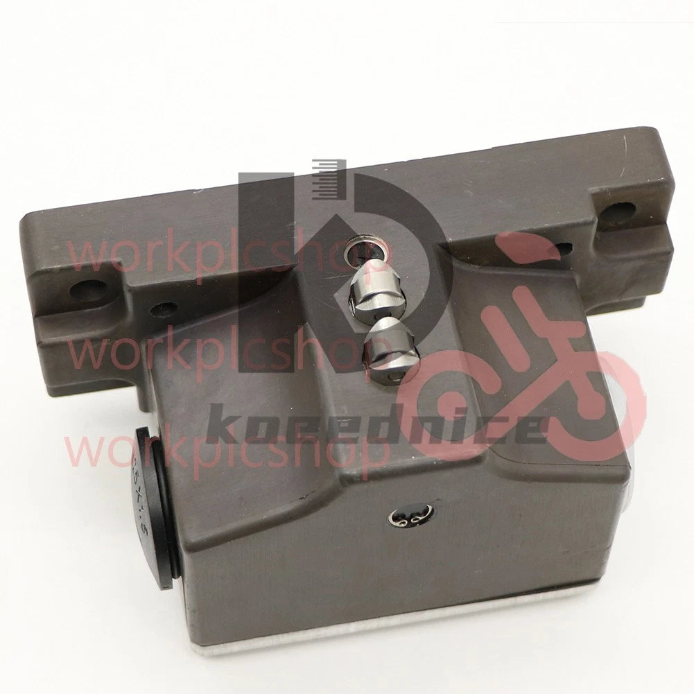 1PCS FOR EUCHNER Machine Limit Switch GSBF02R12-502-MC1806 094147