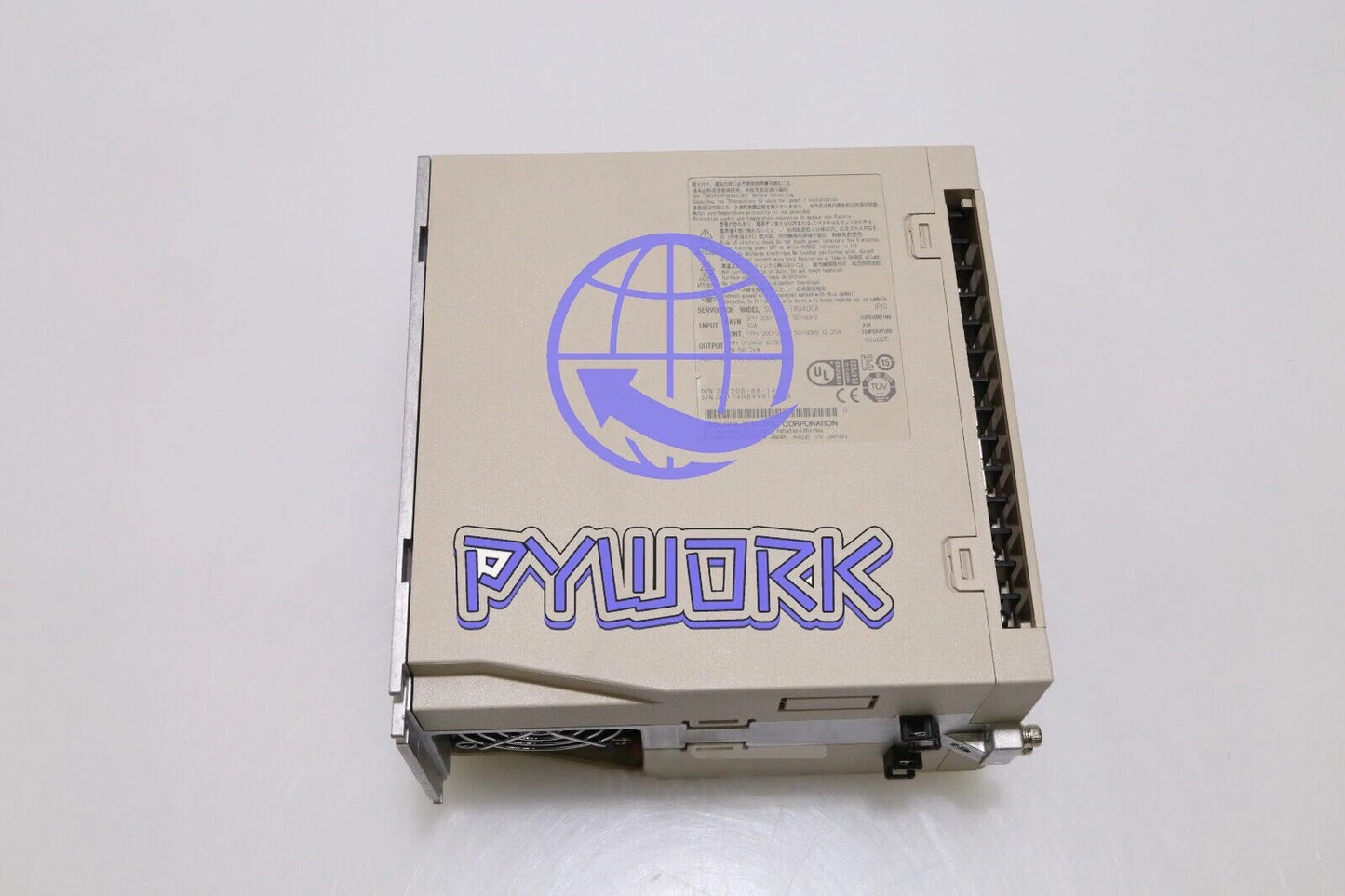 1PCS Yaskawa Servo Driver SGD7S-180A00A Free delivery