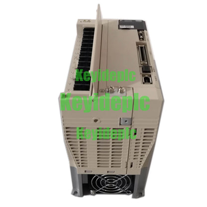 Yaskawa SGDV-200A01A002000 Servo Motor Driver #ke