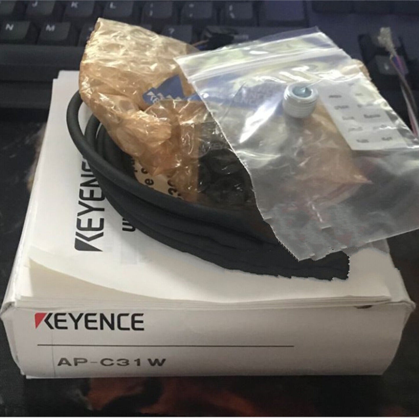 1PC AP-C31W Pressure Switch Sensor - KEYENCE
