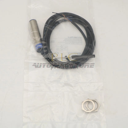 XT118B1PAL2 For Proximity Capacitive Sensor Cyl M18 12~24V Sn 5mm #XP 1PC