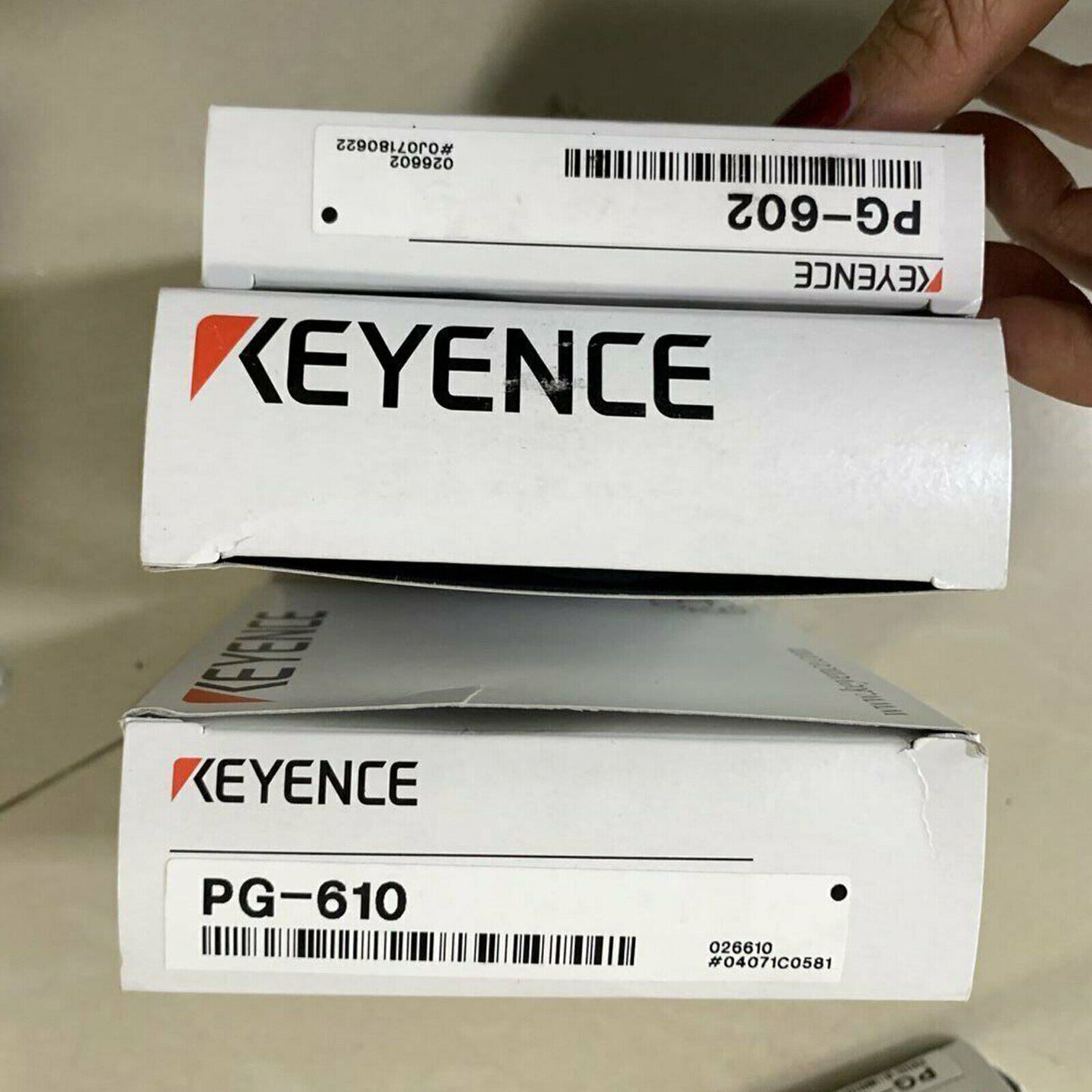ONE for KEYENCE PG-610+PG602 Pass-through sensor spot stock - KEYENCE
