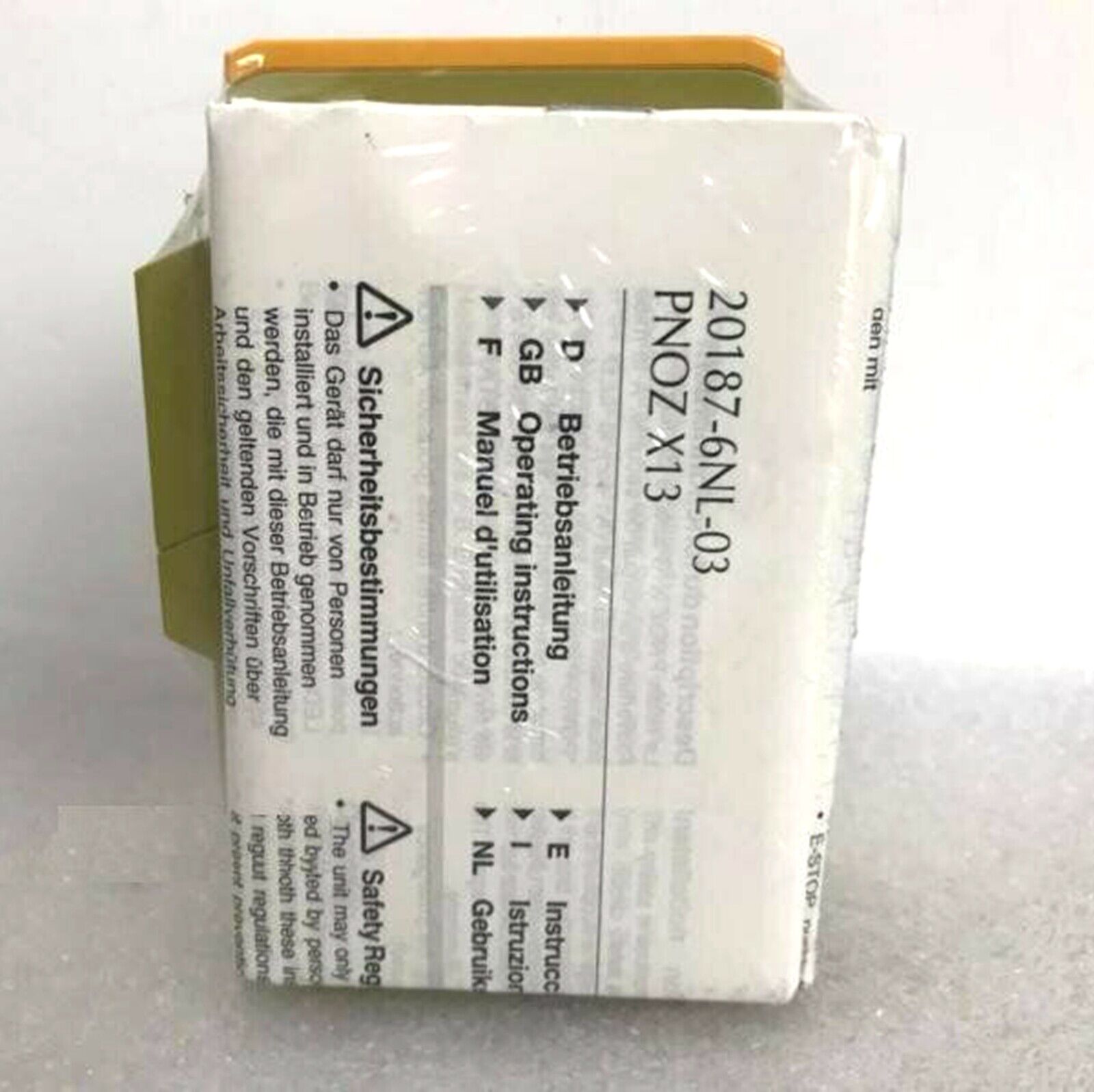 new  PILZ PNOZ X13 774549 Safety Relay 24VDC PILZ