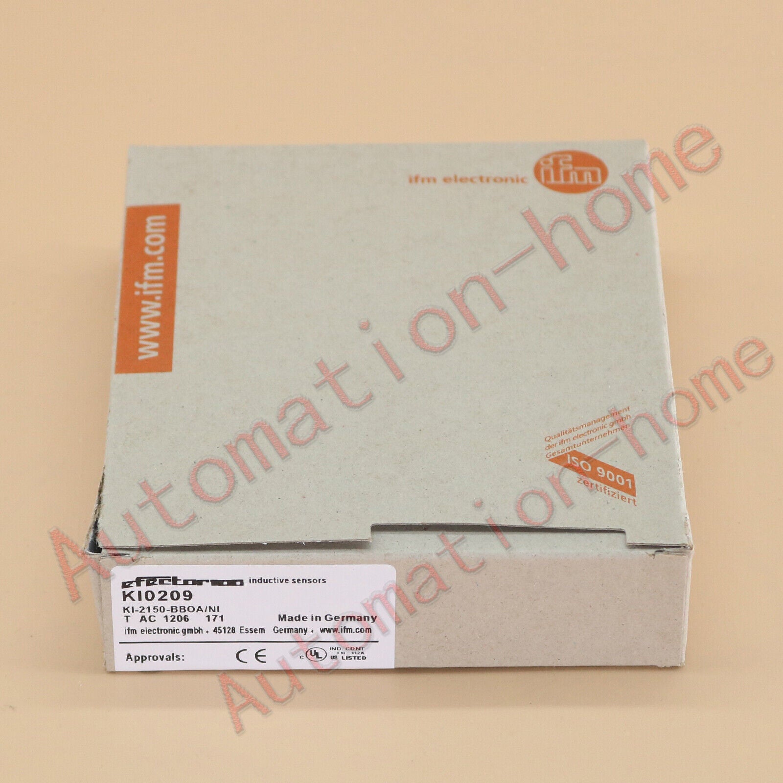 new 1PC IFM KI0209 capacitive sensor model - IFM