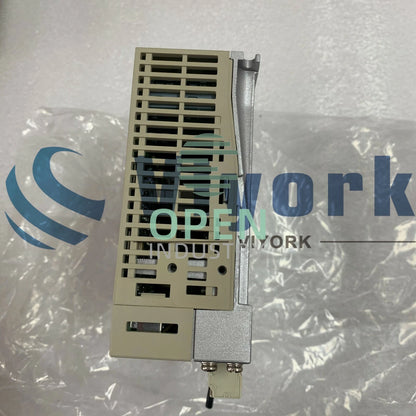1PCS Yaskawa SGDH-02AE-OY SERVO DRIVE 3.4AMP 230V