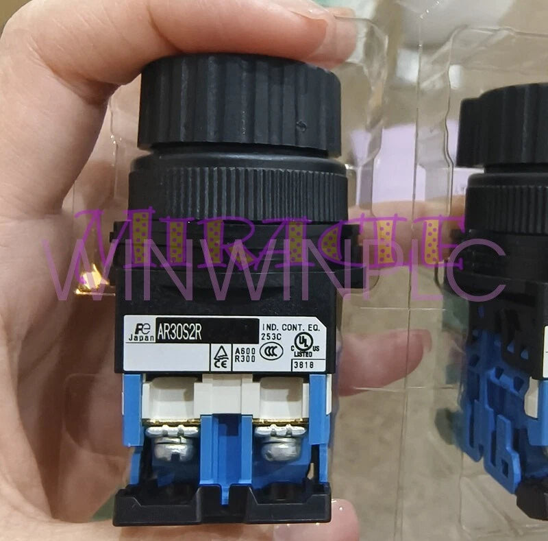 1PC FOR FUJI AR30S2R-20G Push button switch