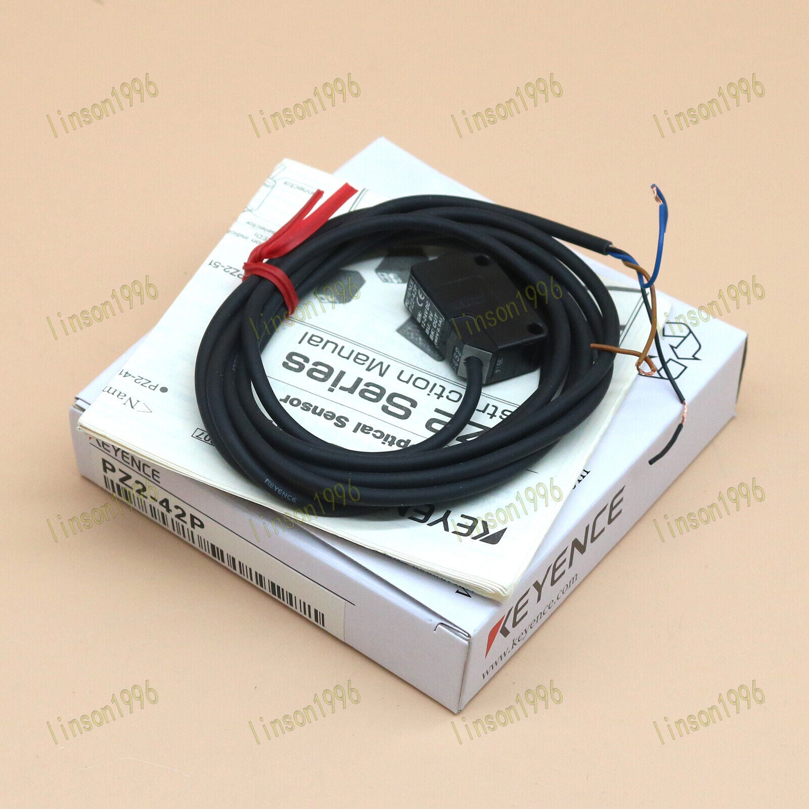 KEYENCE PZ2-42P Photoelectric Sensor in Box - KEYENCE