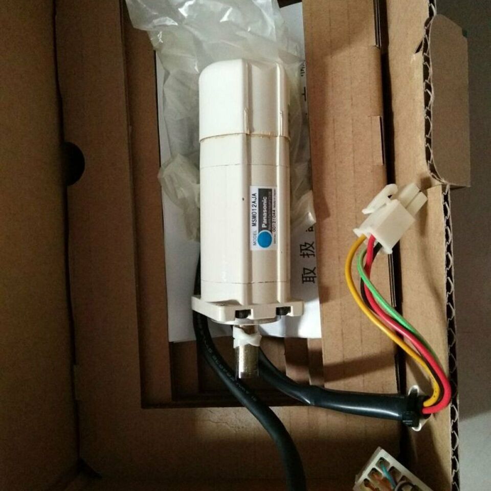 new 1PC Panasonic MSM012AJA Servo Motor Or ping - PANASONIC