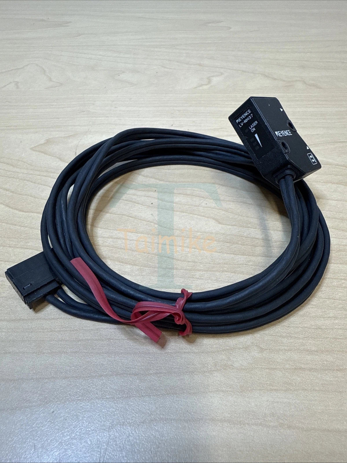 ! Keyence LV-NH37 Laser Sensor Head