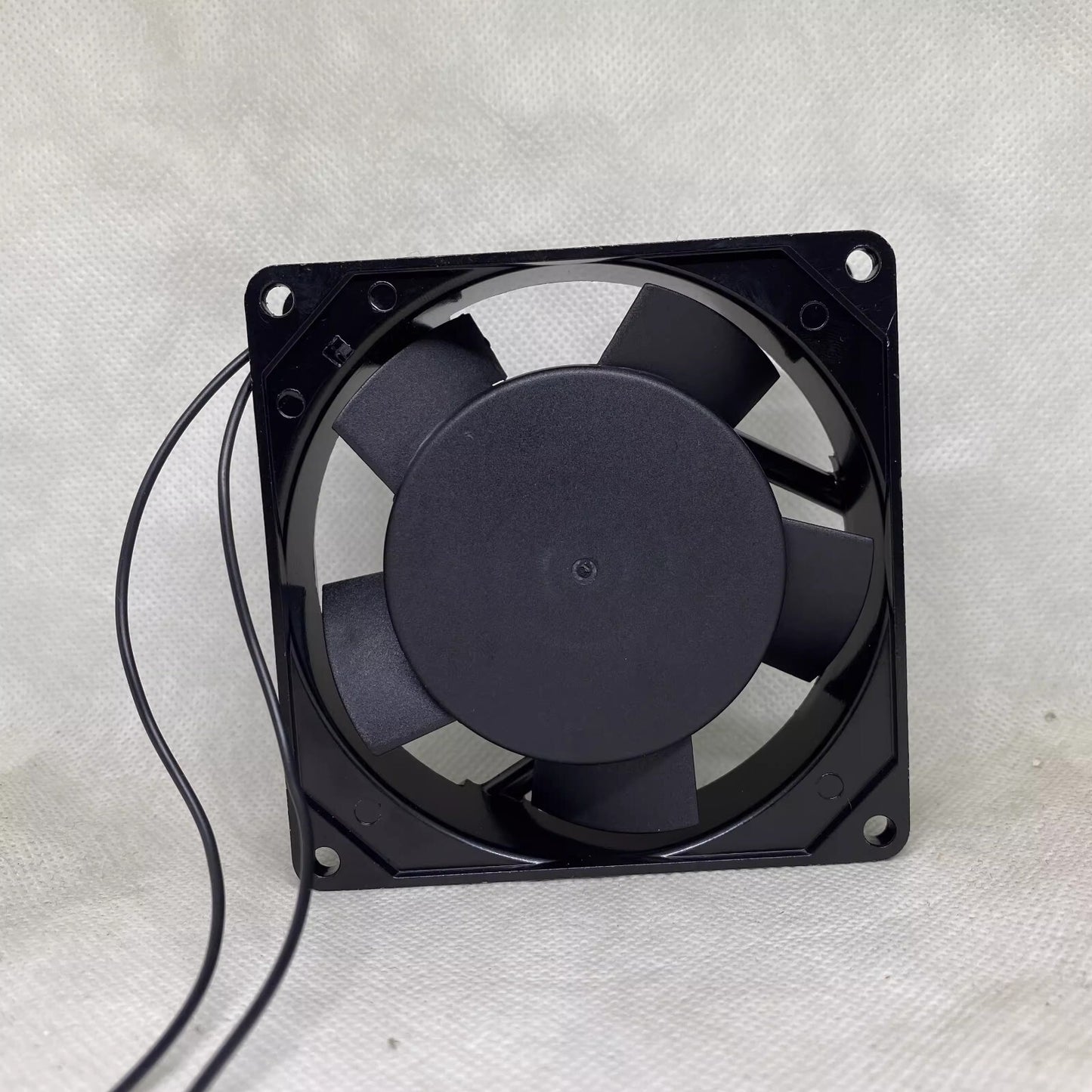 1PCS XBU9225HSL AC220V/240V 0.07A Inverter Cooling Fan