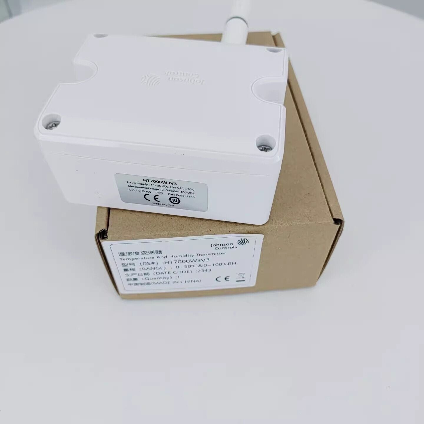 new 1pcs Johnson HT7000W3V3 0-10V 0-50 Wall-mounted Temperature & Humidity Sensor - JOHNSON