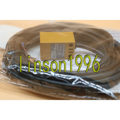 Omron TLQ5MB1Z Proximity Sensor - OMRON
