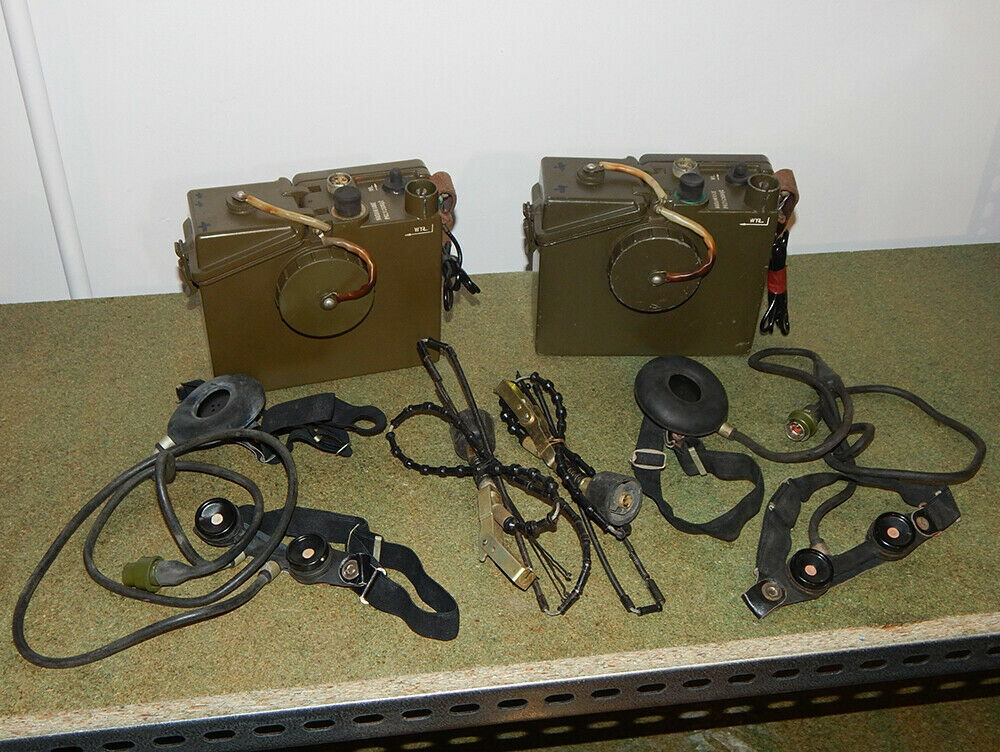 Used Two-Way Radio Soviet Military R-126 - SOVIET MILITARY
