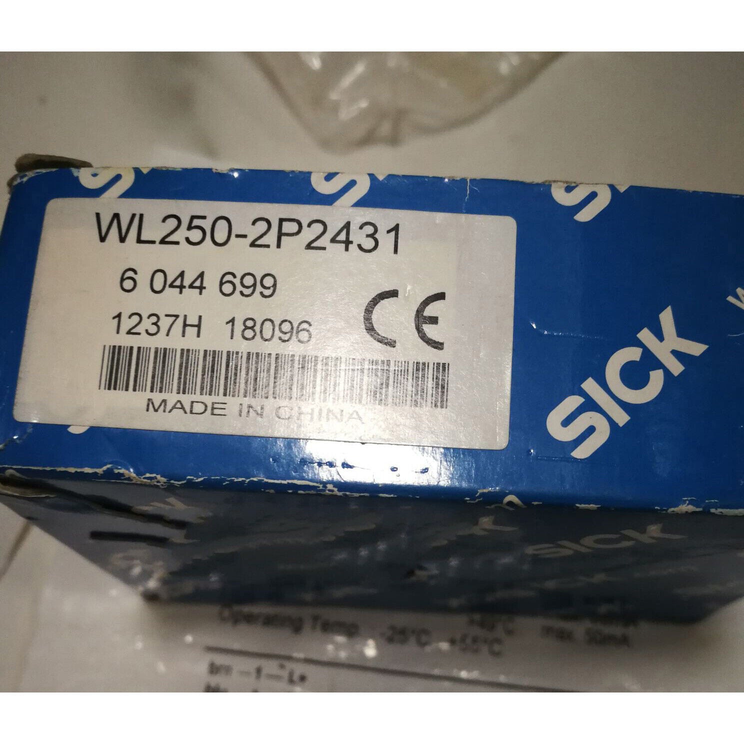 1PCS Sick Photoelectric Sensor WL250-2P2431 - SICK