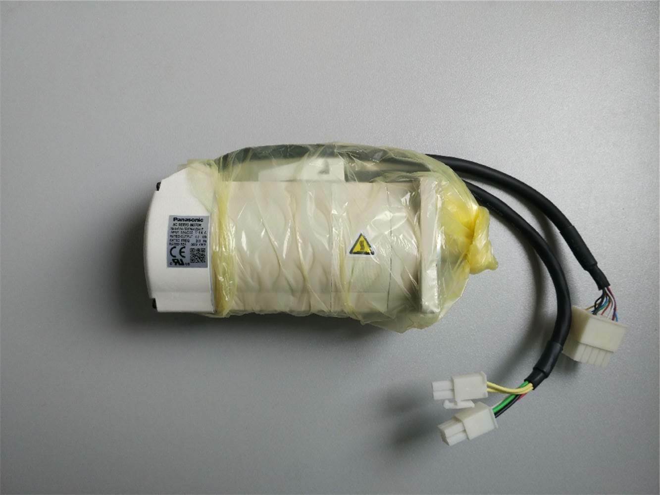 1PC Panasonic AC Servo Motor MSMA022A1F New In Box SHIP - PANASONIC