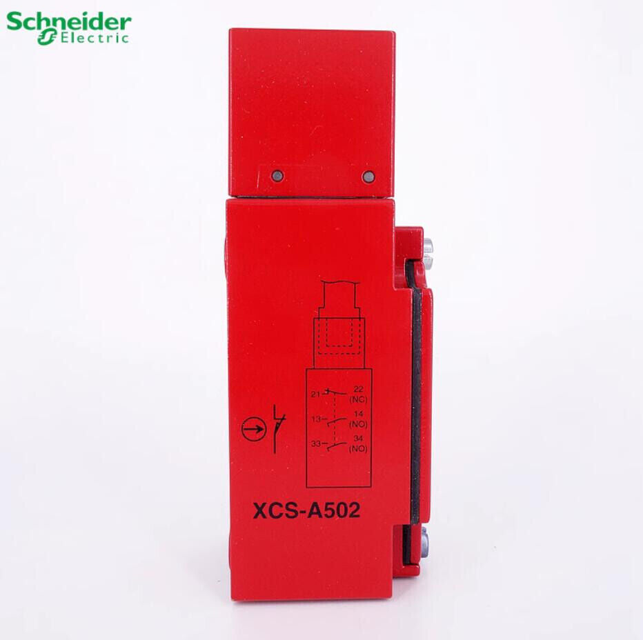1PC  Schneider XCSA502 XCS-A502 Safety Limit Switch  Free Ship