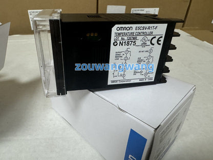new In Box Omron E5CSV-R1T-F E5CSVR1TF Temperature Controller - OMRON