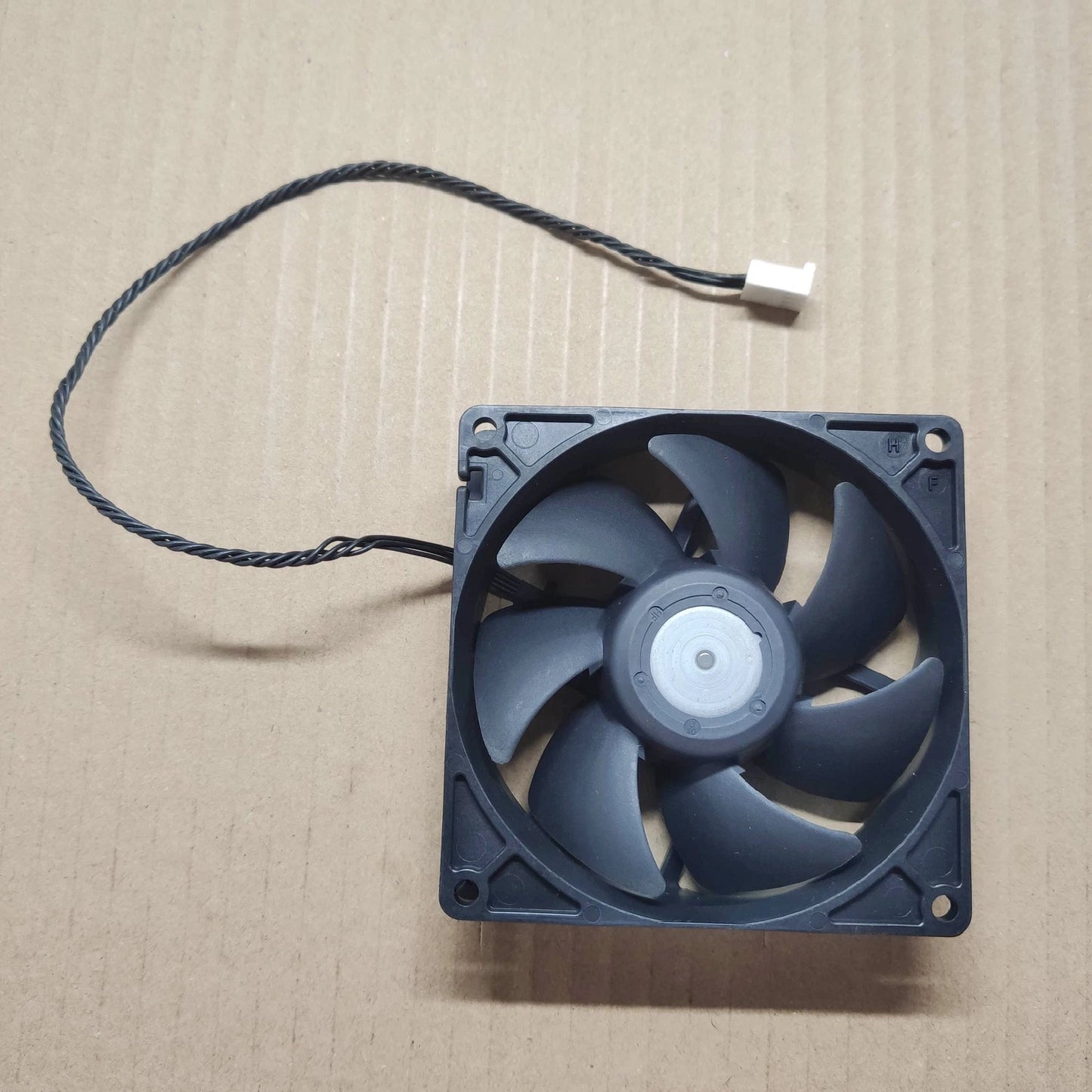 1pcs cooling fan Z800 Z820 647113-001 #ke