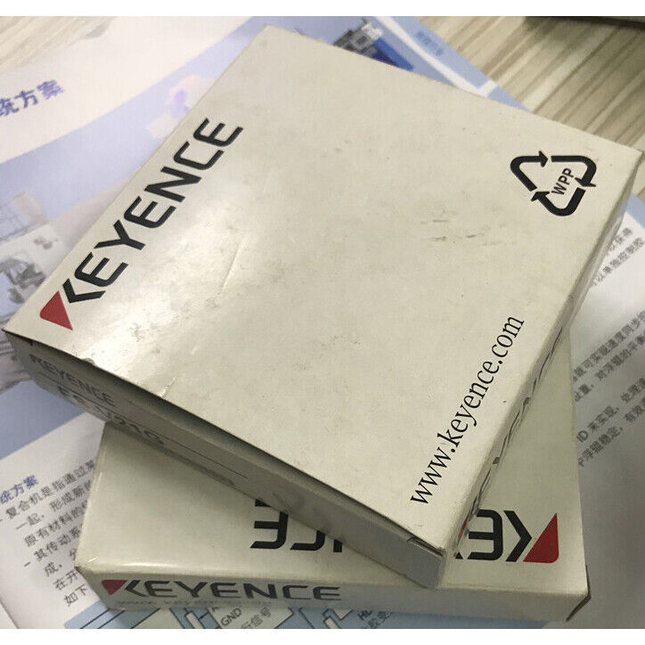 Keyence FS-V21G Fiber Optic Sensor in Box - KEYENCE