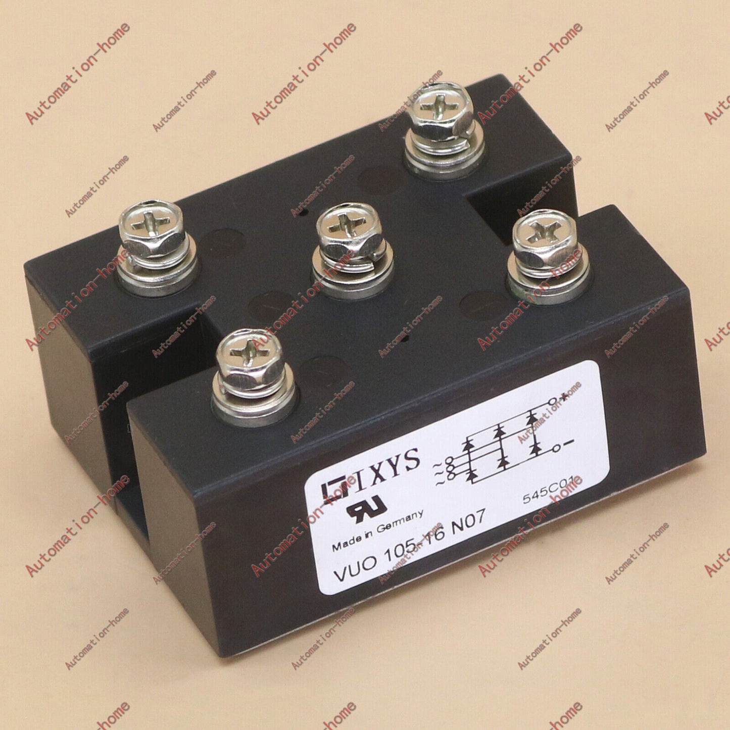 1PCS  IXYS Power Module Supply VUO105-16NO7 Free Shipping