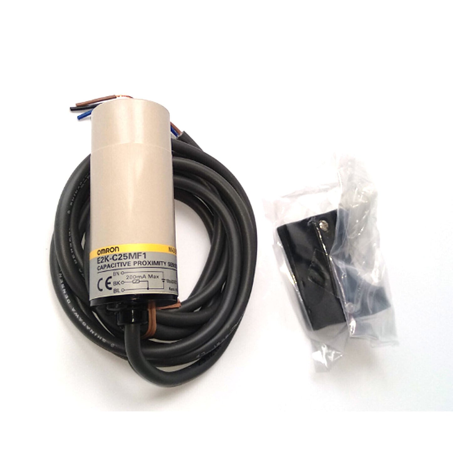 OMRON E2K-C25MF1 Photoelectric Switch New in Box - OMRON