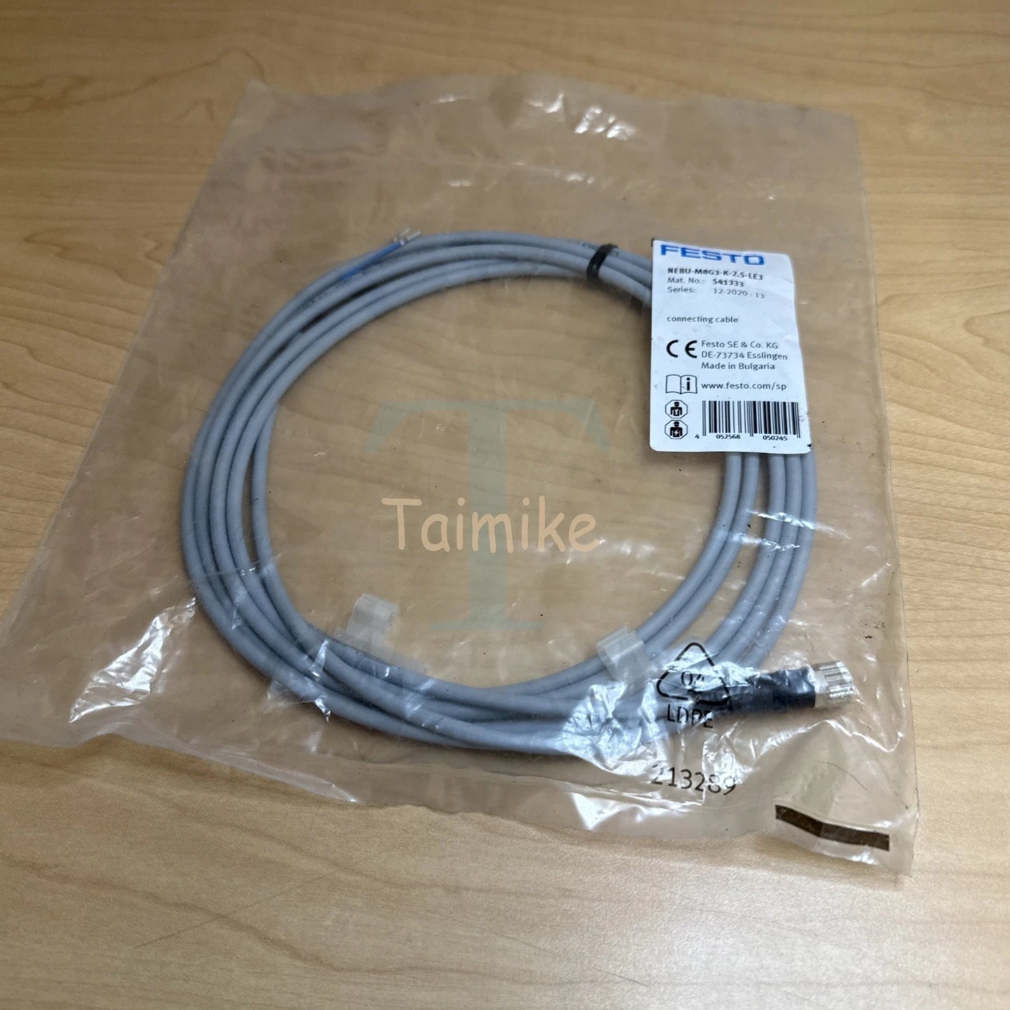 ! FESTO NEBU-M8G3-K-2.5-LE3 Connecting Cable 541333