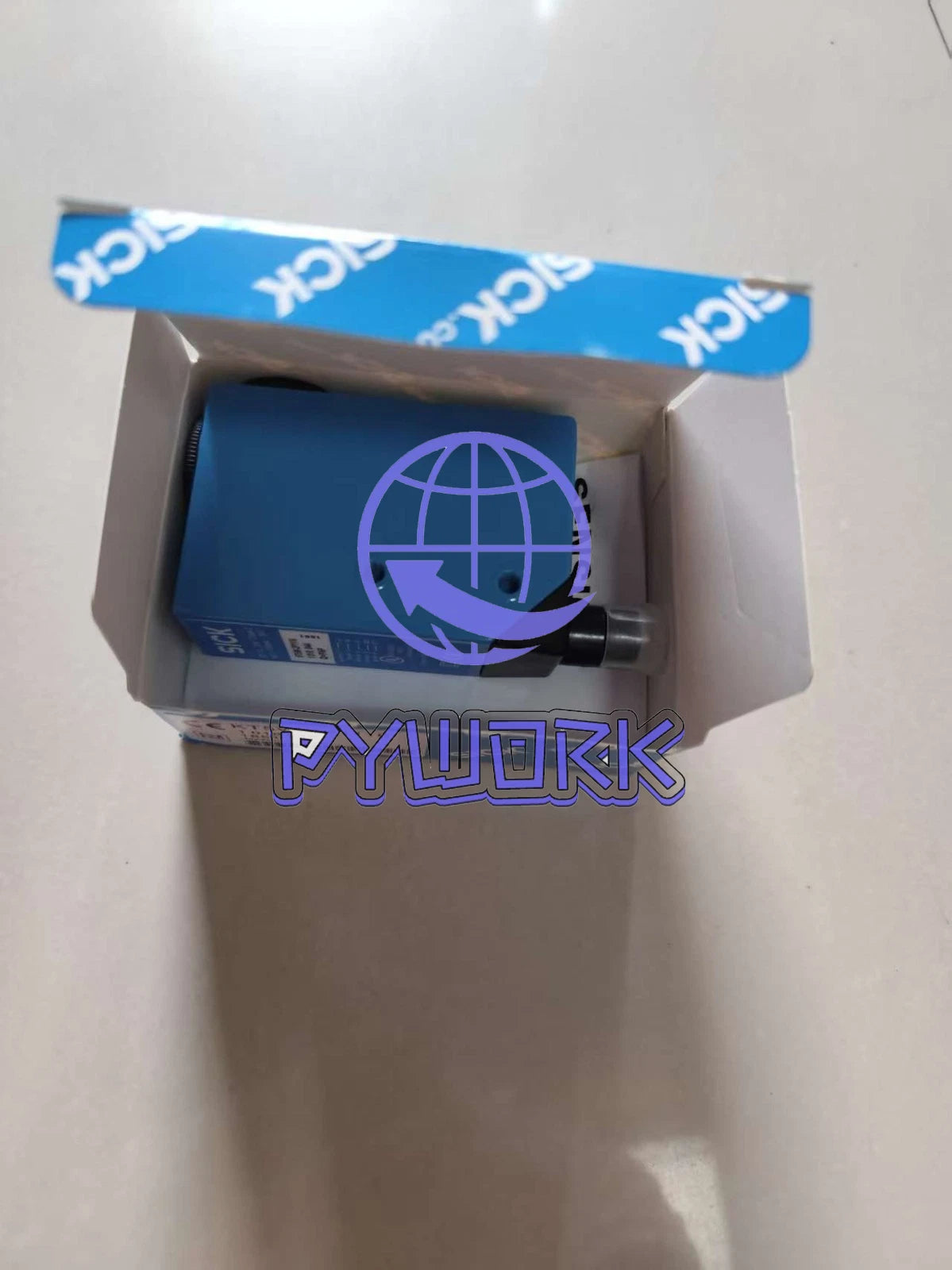 1PCS SICK KT5W-2P1116 1018044 Photoelectric Sensor PNP