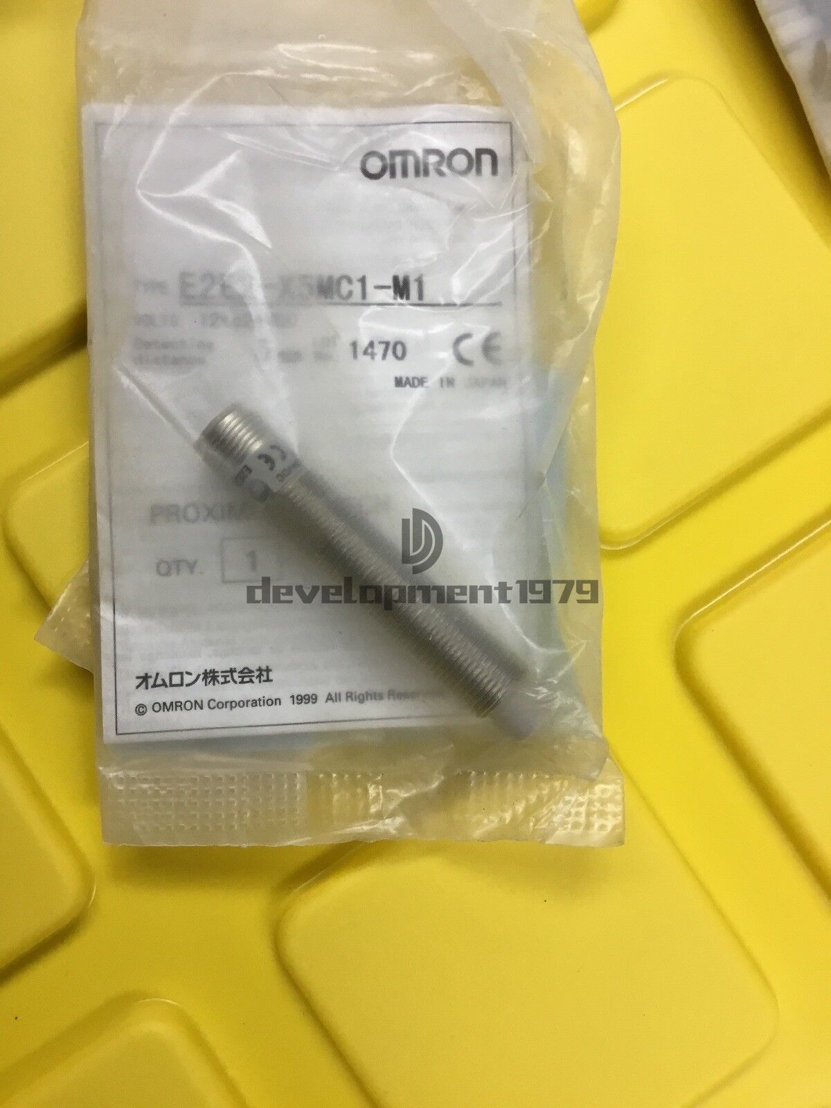 new one Omron E2E2-X5MC1-M1 Inductive Proximity Sensor