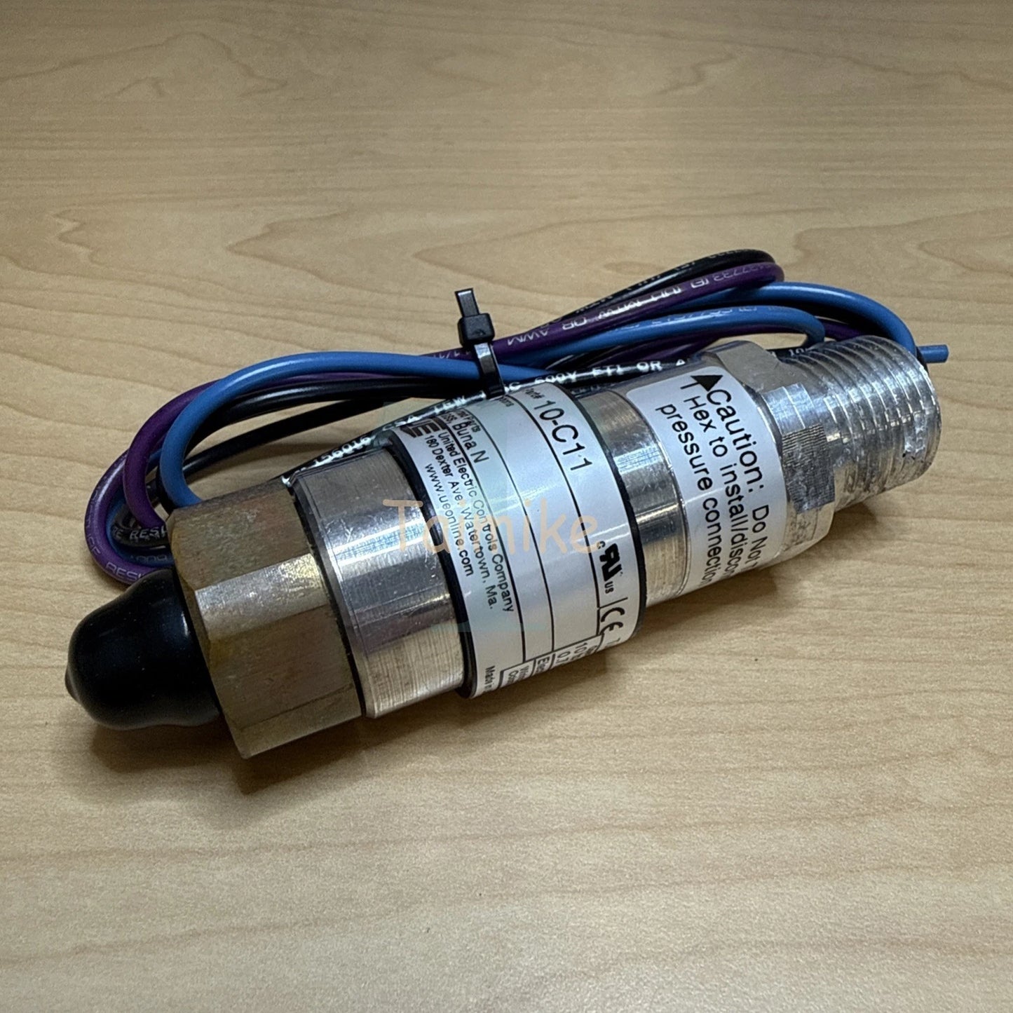 ! UE United Electric 10-C11 Pressure Switch 10-150 PSI 0.7-10.3 BAR