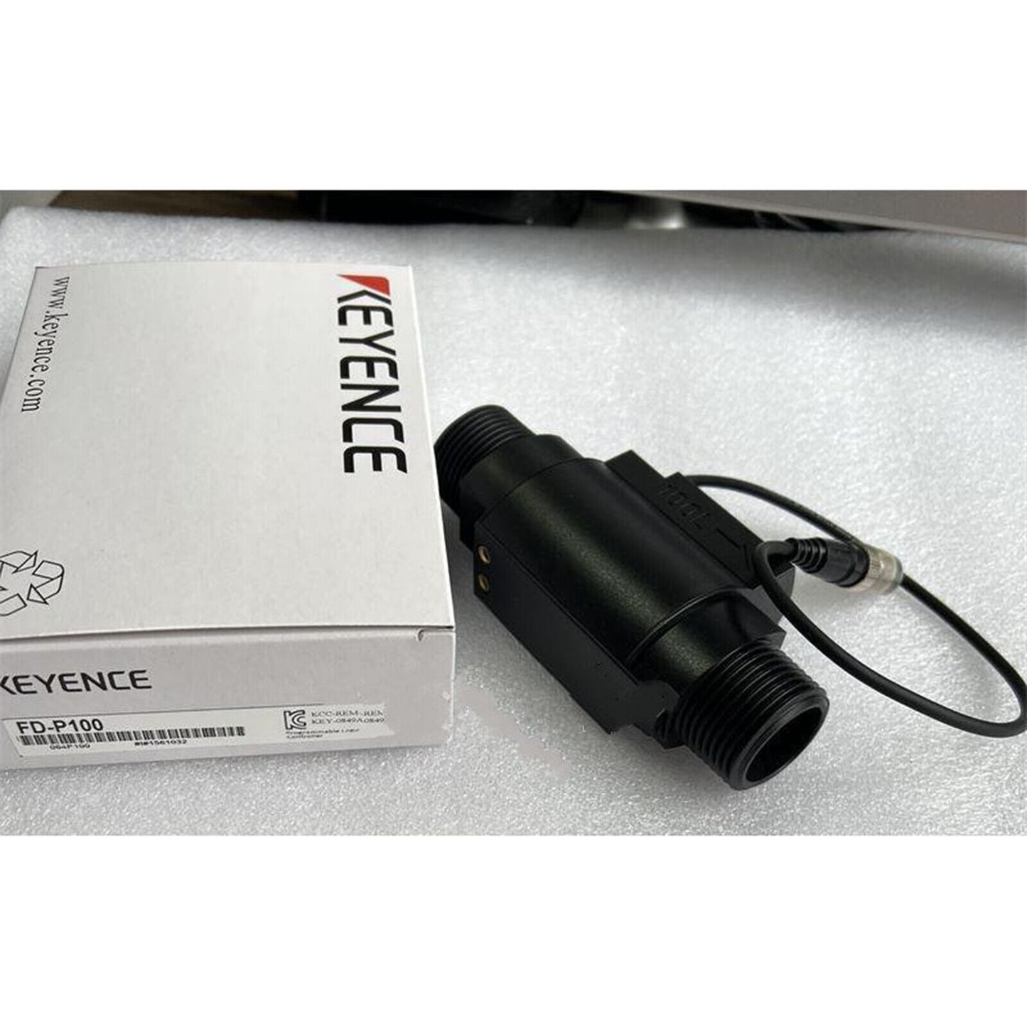 New Keyence FD-P100 Flow Sensors - One Year Warranty - KEYENCE