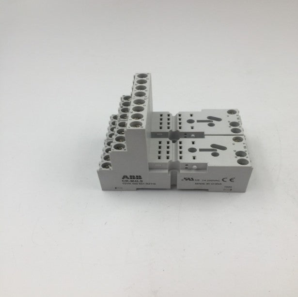 10PCS/1Box  ABB CR-M4LS 1SVR405651R3110 Socket In Box