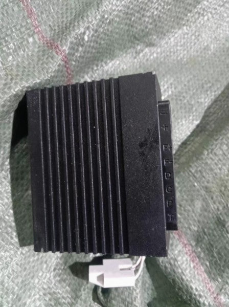 1PCS Refrigerator Inverter Compressor Drive Module ZY-CC100DC12/24V-C3 DZL35