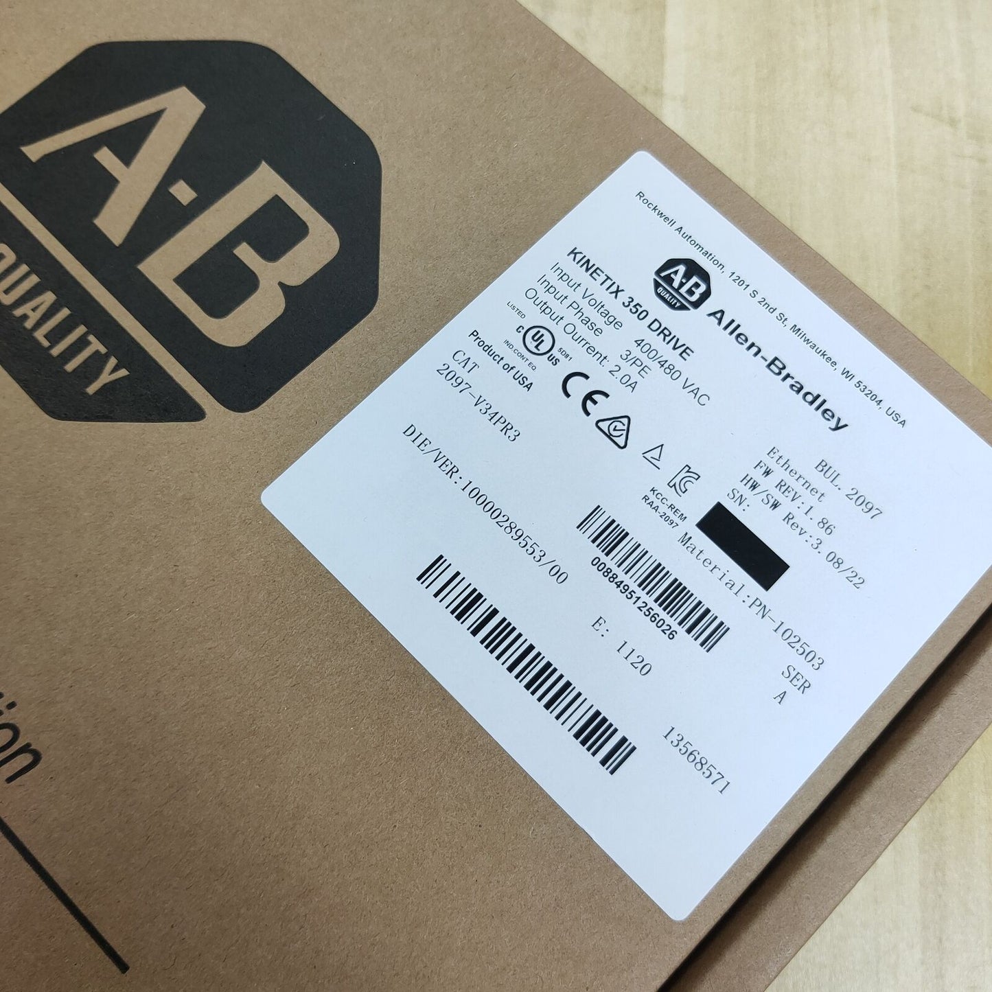 New Factory Sealed Kinetix 300 Servo Driver - Allen Bradley 2097V34PR3 - ALLEN BRADLEY