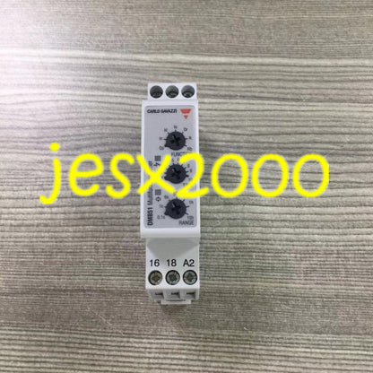 New GAVAZZI DMB51CM24B006 1PC - GAVAZZI