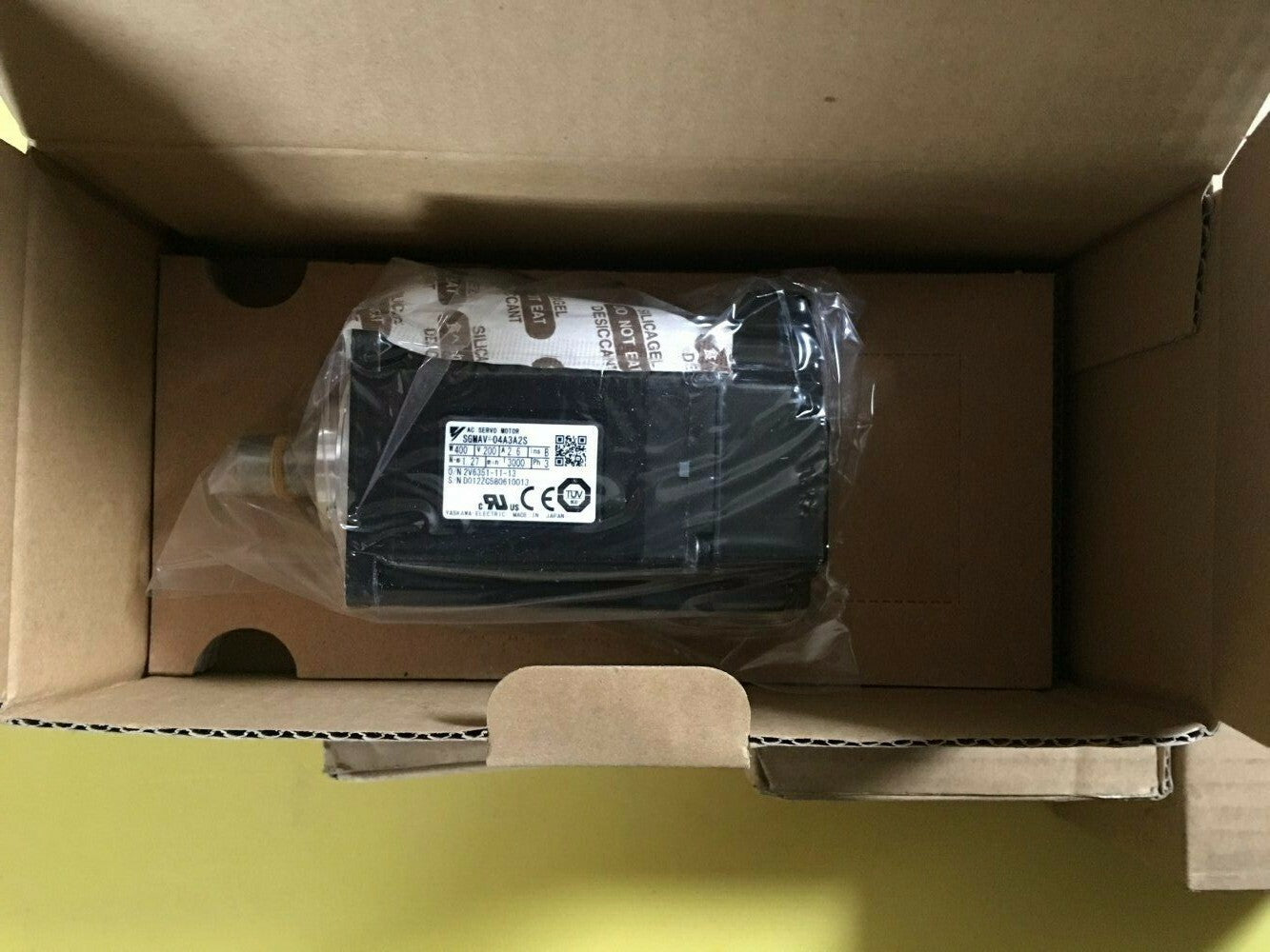 YASKAWA AC SERVO MOTOR SGMAV-04A3A2S SGMAV04A3A2S