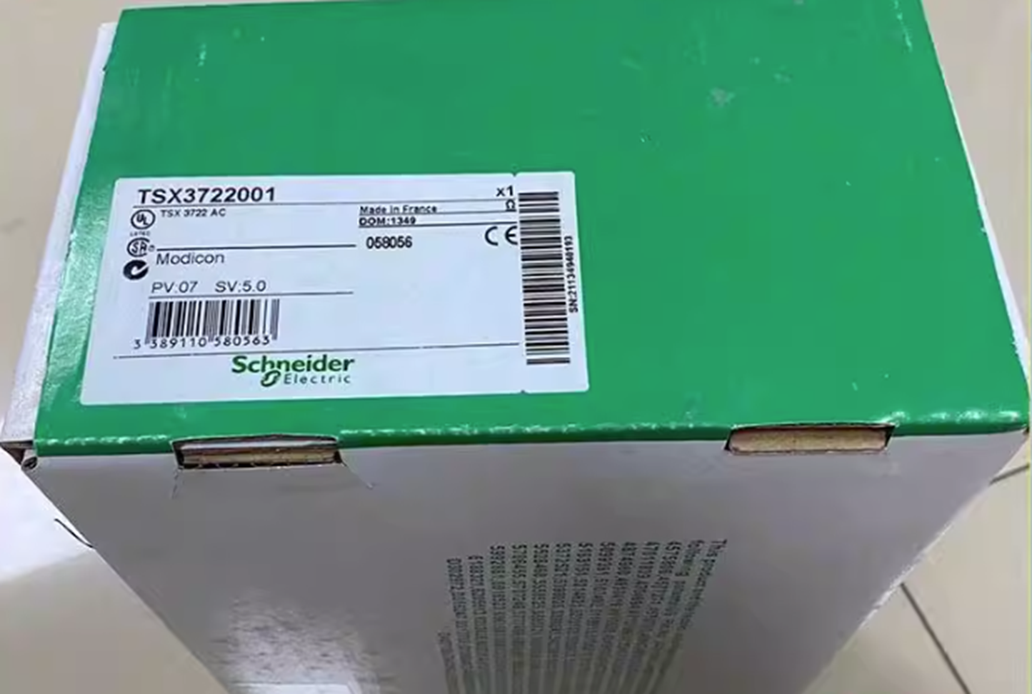 Schneider Modicon TSX3722001 - High-Performance PLC Module - SCHNEIDER ELECTRIC