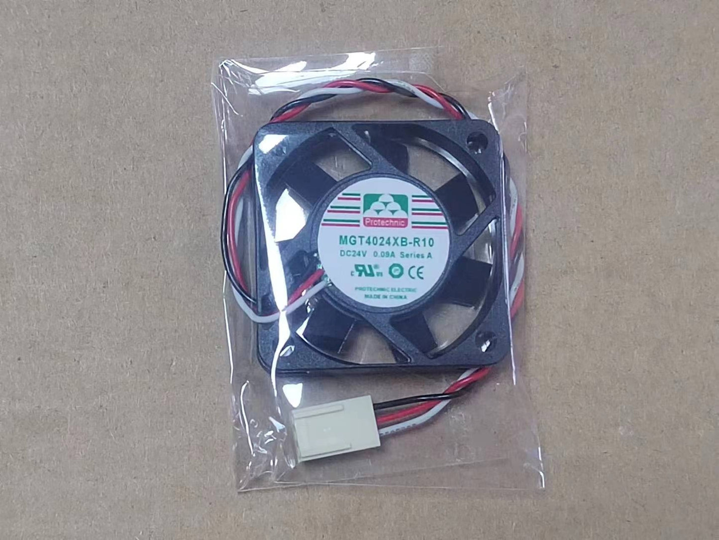 new MAGIC MGT4024XB-R10 24V  4010 4CM 3-wire cooling silent fan