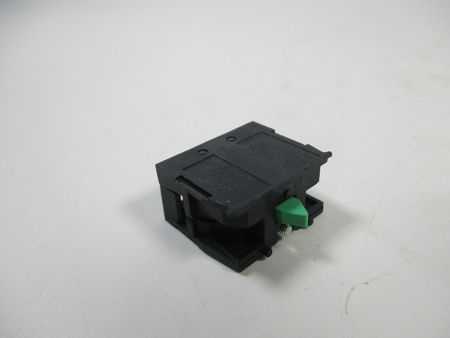 NP2-BE101 Emergency Stop Button Green - CHNT