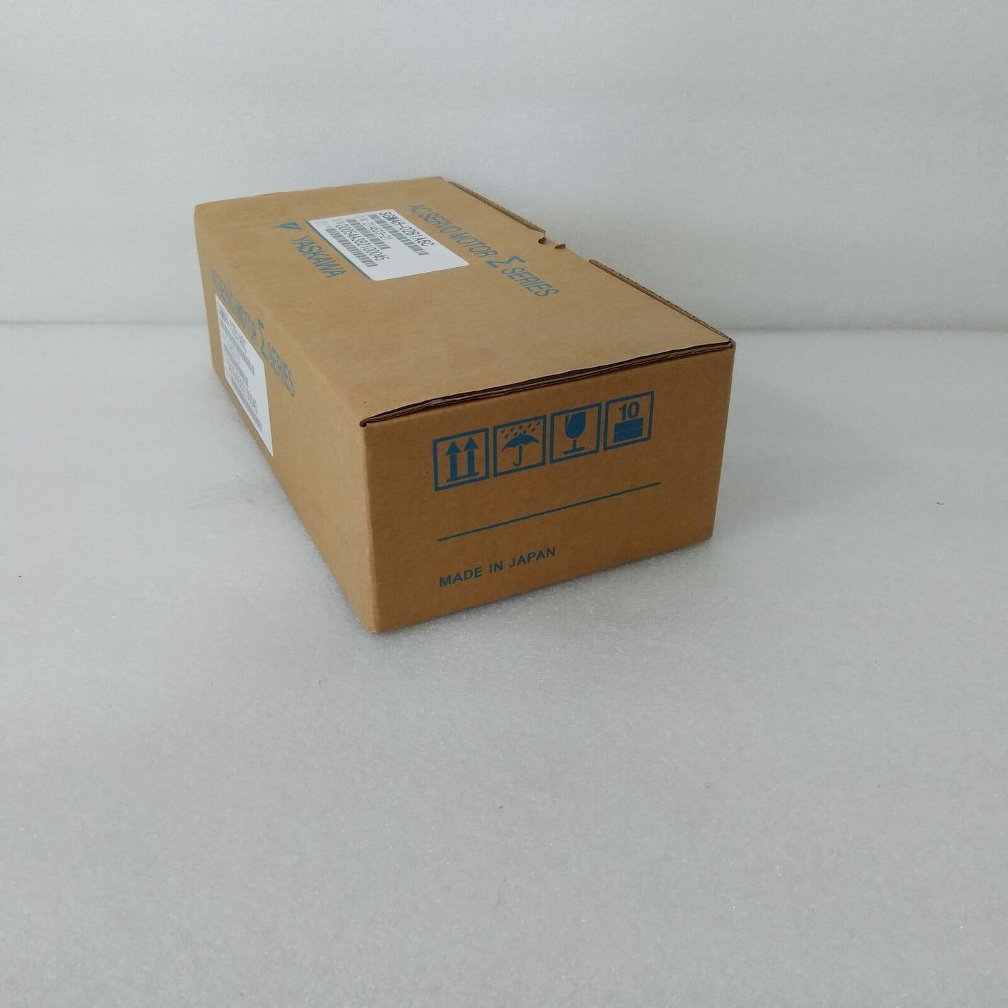 24-Hour Servo Motor SGMAH-02B1A6C - YASKAWA