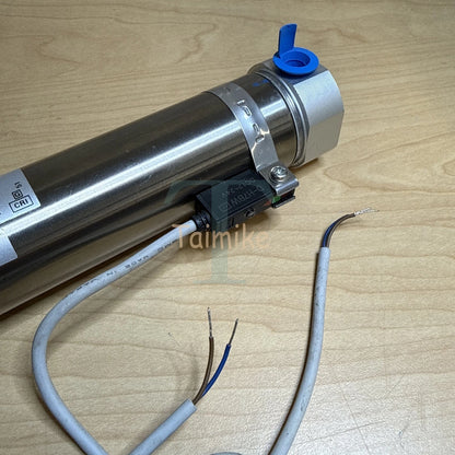 ! SMC CDM2RB32-150Z-H7BWL Round Body Pneumatic Cylinder w/ D-H7BW Sensors
