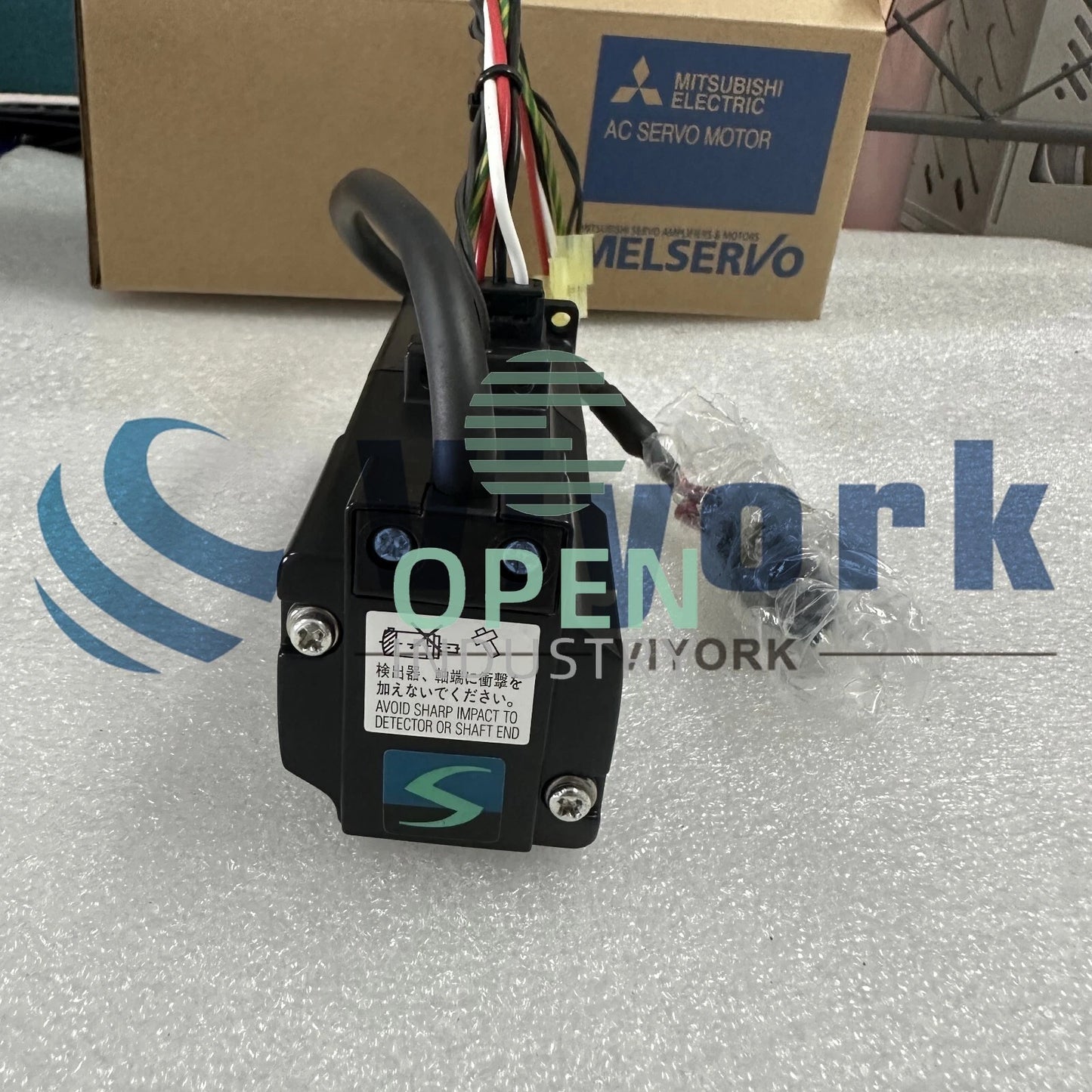 1PCS Mitsubishi HC-KFS13E1BL-S18 AC SERVO MOTOR