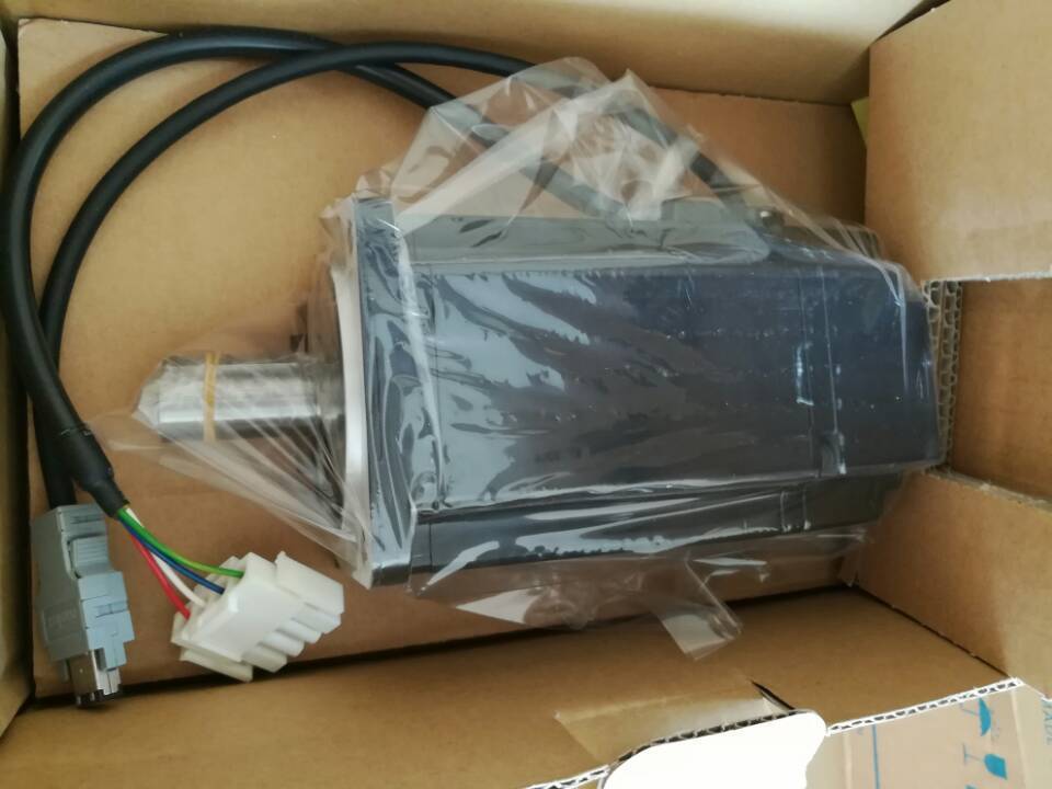 Yaskawa SGMAH-08AAF41 AC Servo Motor - YASKAWA