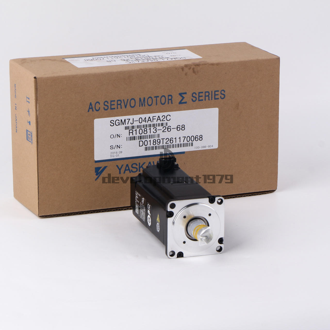 ONE Yaskawa SERVO MOTOR SGM7J-04AFA2C - YASKAWA