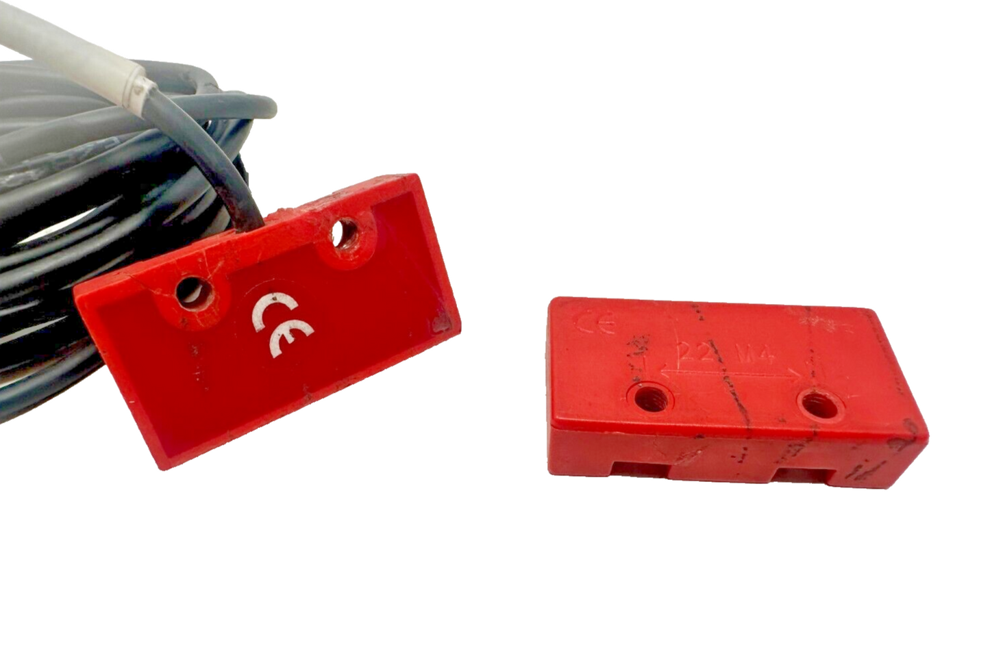 used Allen Bradley 440N-S32014 Guardmaster Sipha Non-Contact Switch - ALLEN BRADLEY