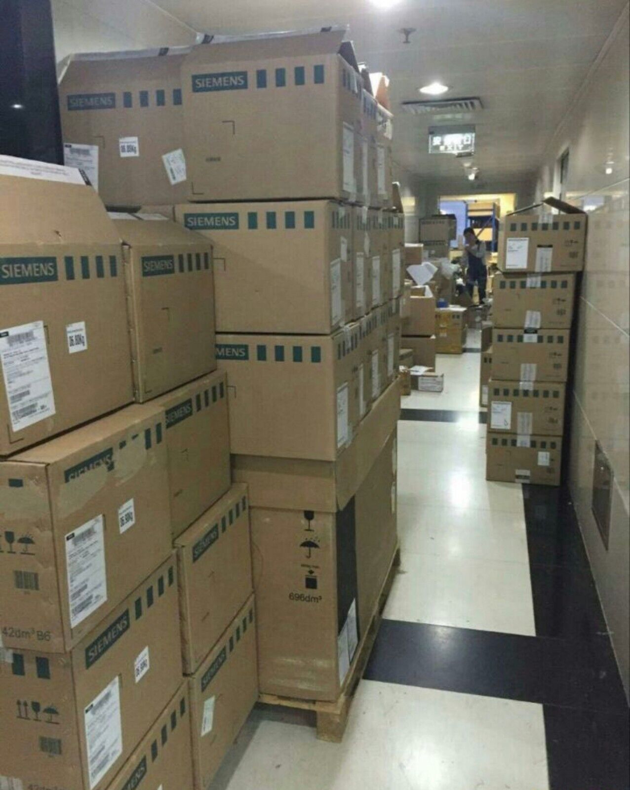 DELTA PLC DVP16ES200T Fast Delivery - DELTA