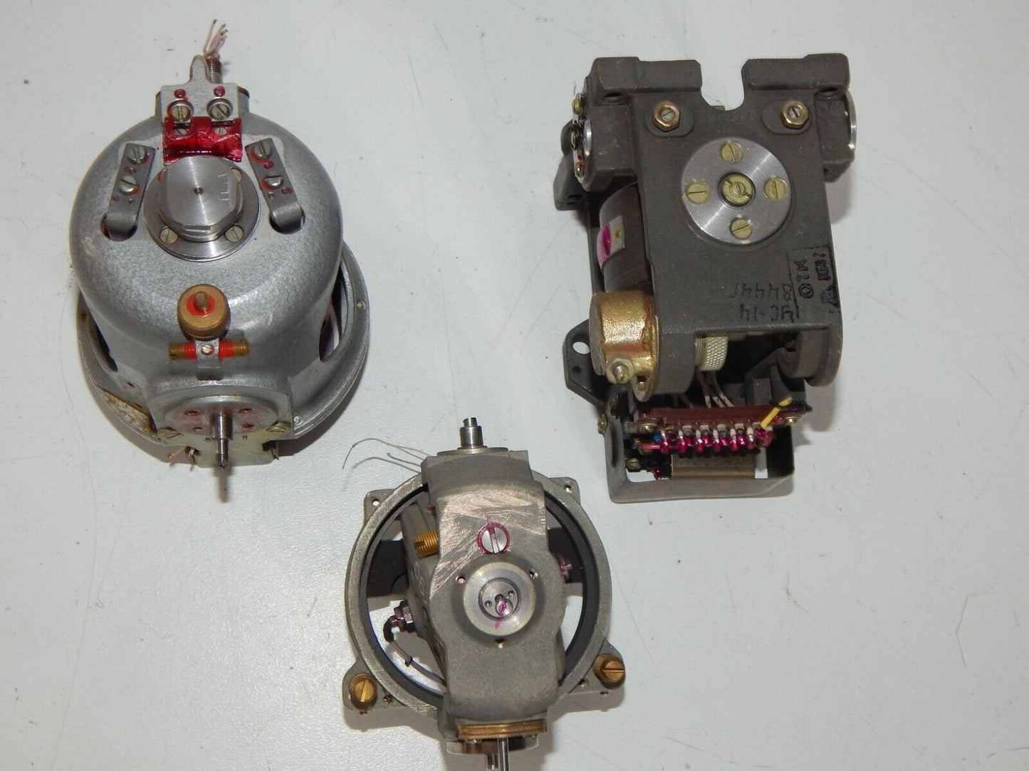 Used Gyroscope from Aircraft - Precision Rotation Sensor - AIRCRAFTPRECISION.COM