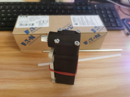 1PCS Eaton Moeller AT4/11-S/I/H AT4-11-S-I-H Position Switch