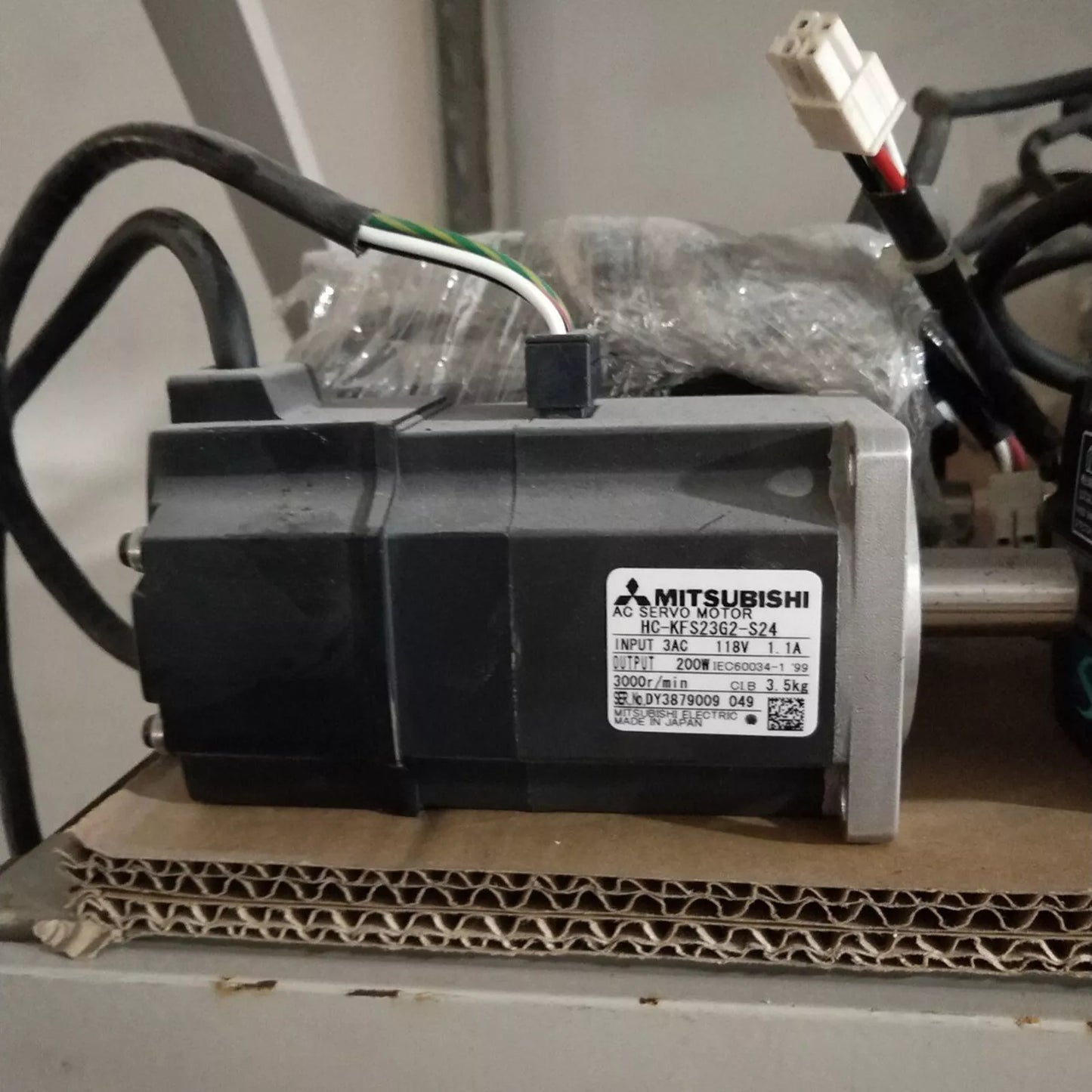 MITSUBISHI HC-KFS23G2-S24 Servo Motor - MITSUBISHI