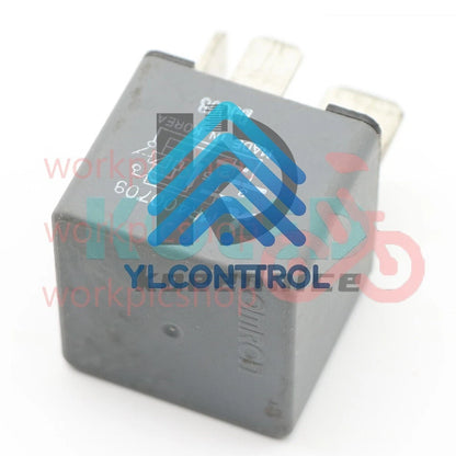 1PCS MR400709 Automotive Relay 4Pins replace MR301978